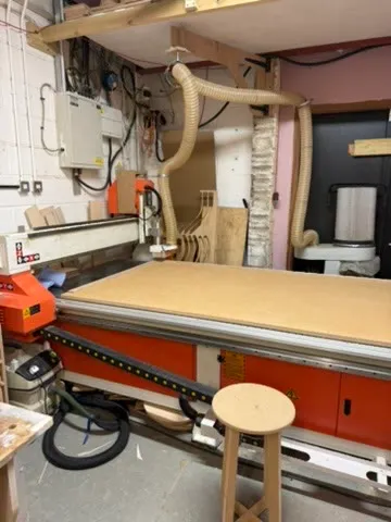 8 × 4 CNC router