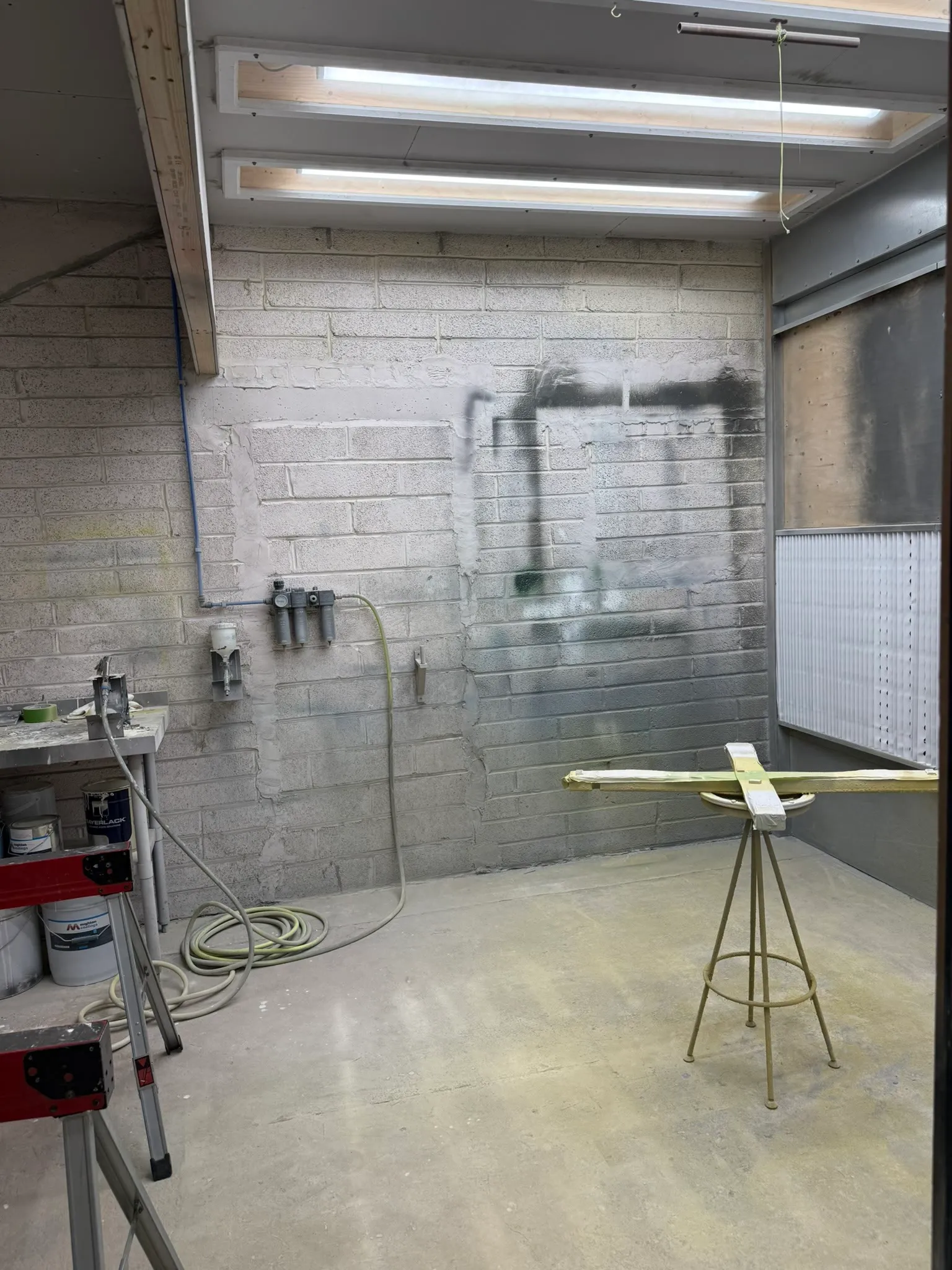 RDM spray booth