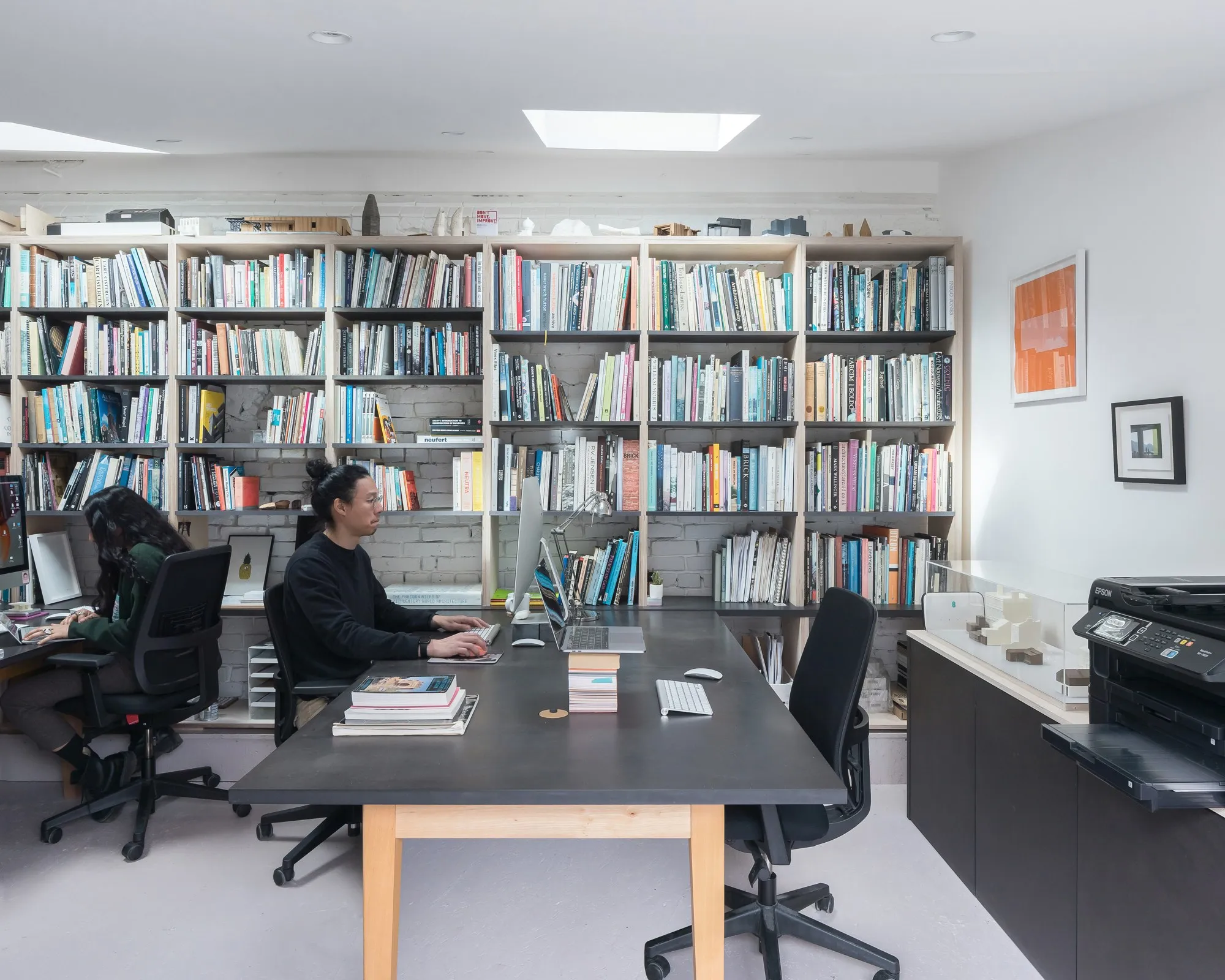 A studio at Hone Limehouse in use